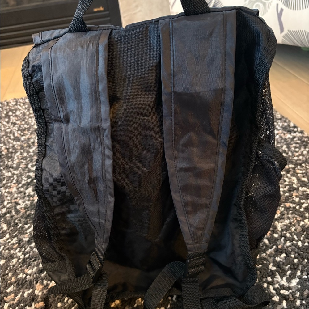 Black Mesh Backpack - Picture 3 of 3